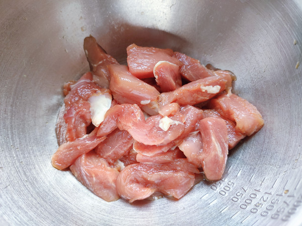 焦溜肉段的做法-家常味炒菜譜-易網健康養生網 焦溜肉段的做法-家常味炒菜譜