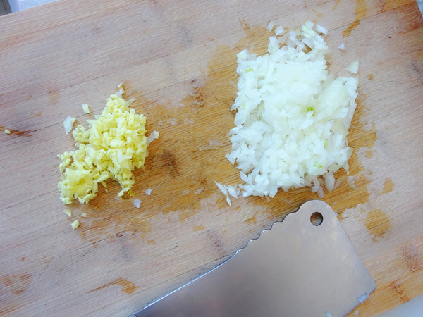 電餅鐺烤魚(yú)的做法-咸鮮味烤菜譜-易網(wǎng)健康養(yǎng)生網(wǎng) 電餅鐺烤魚(yú)的做法-咸鮮味烤菜譜