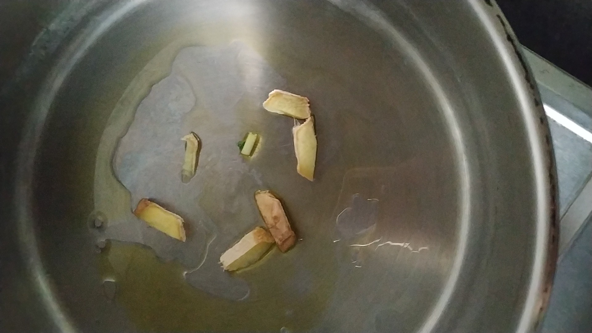 鷹嘴豆腐燉黑魚的做法-咸鮮味燉菜譜-易網(wǎng)<a href=http://www.jsjjzhkt.cn/ target=_blank class=infotextkey>健康養(yǎng)生</a>網(wǎng) 鷹嘴豆腐燉黑魚的做法-咸鮮味燉菜譜