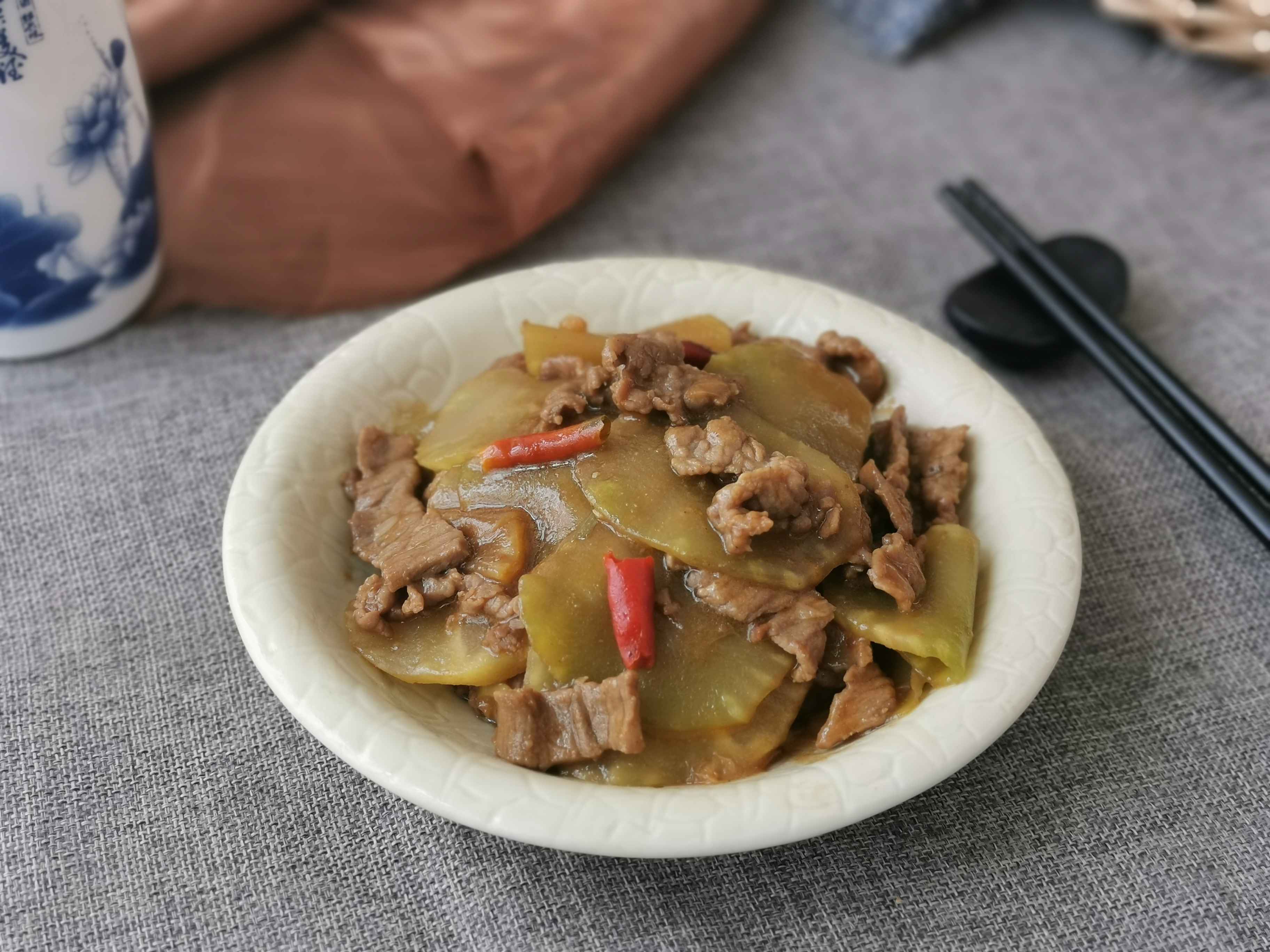 萵筍牛肉片的做法-咸鮮味炒菜譜-易網健康養生網 萵筍牛肉片的做法-咸鮮味炒菜譜