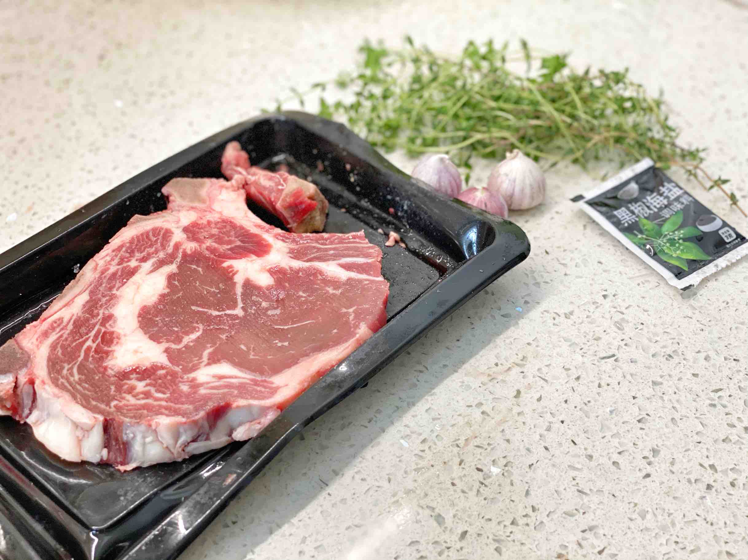 百里香煎牛排的做法-咸鮮味煎菜譜