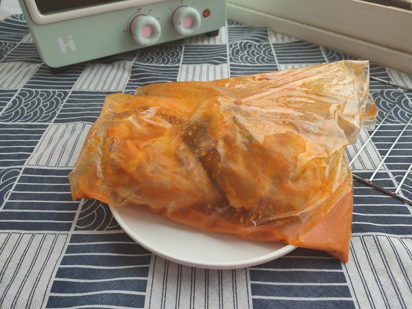 奧爾良嫩烤雞腿的做法-香辣味烘焙菜譜-易網健康養生網 奧爾良嫩烤雞腿的做法-香辣味烘焙菜譜