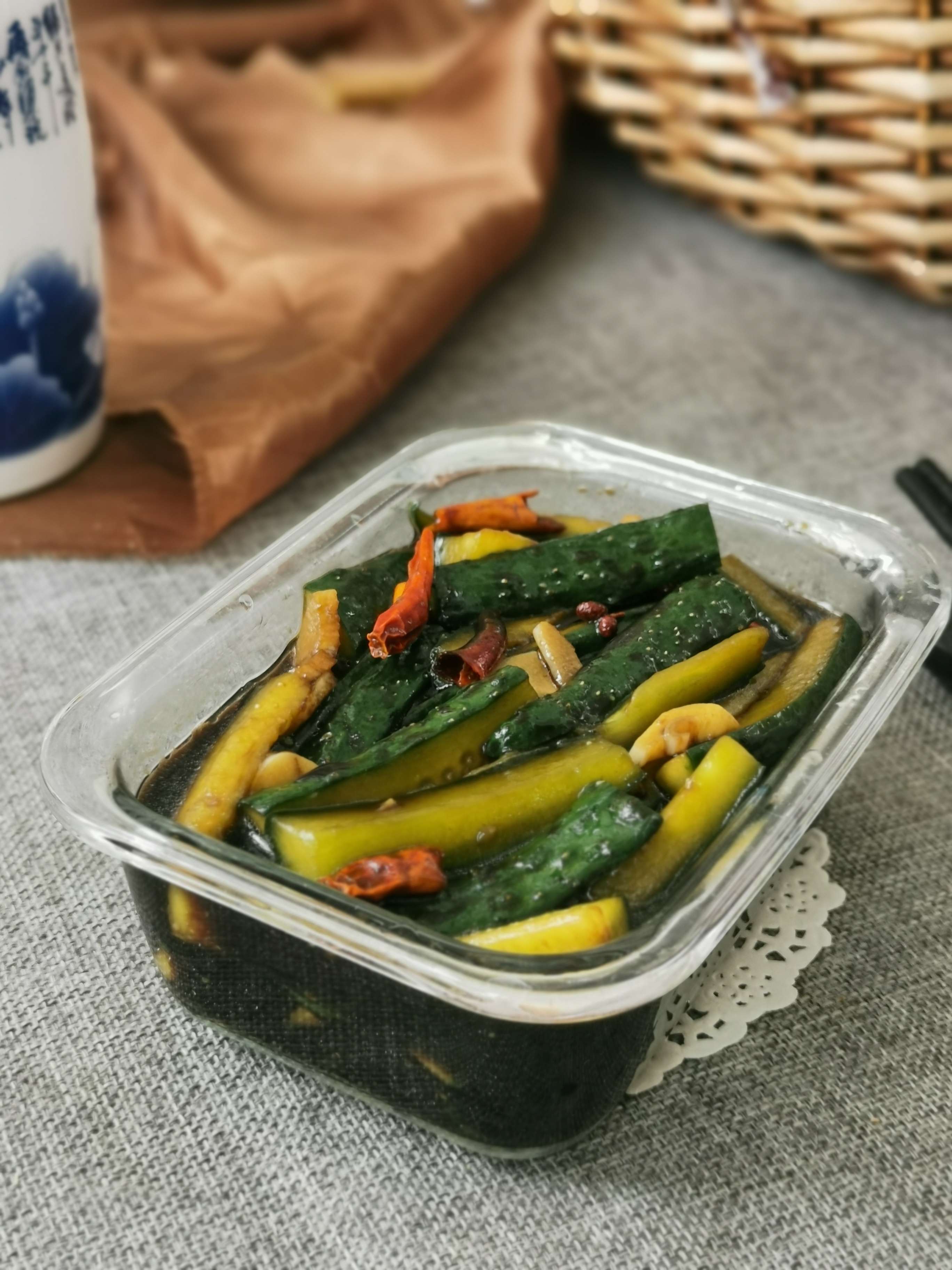 酸辣黃瓜條的做法-酸辣味腌菜譜