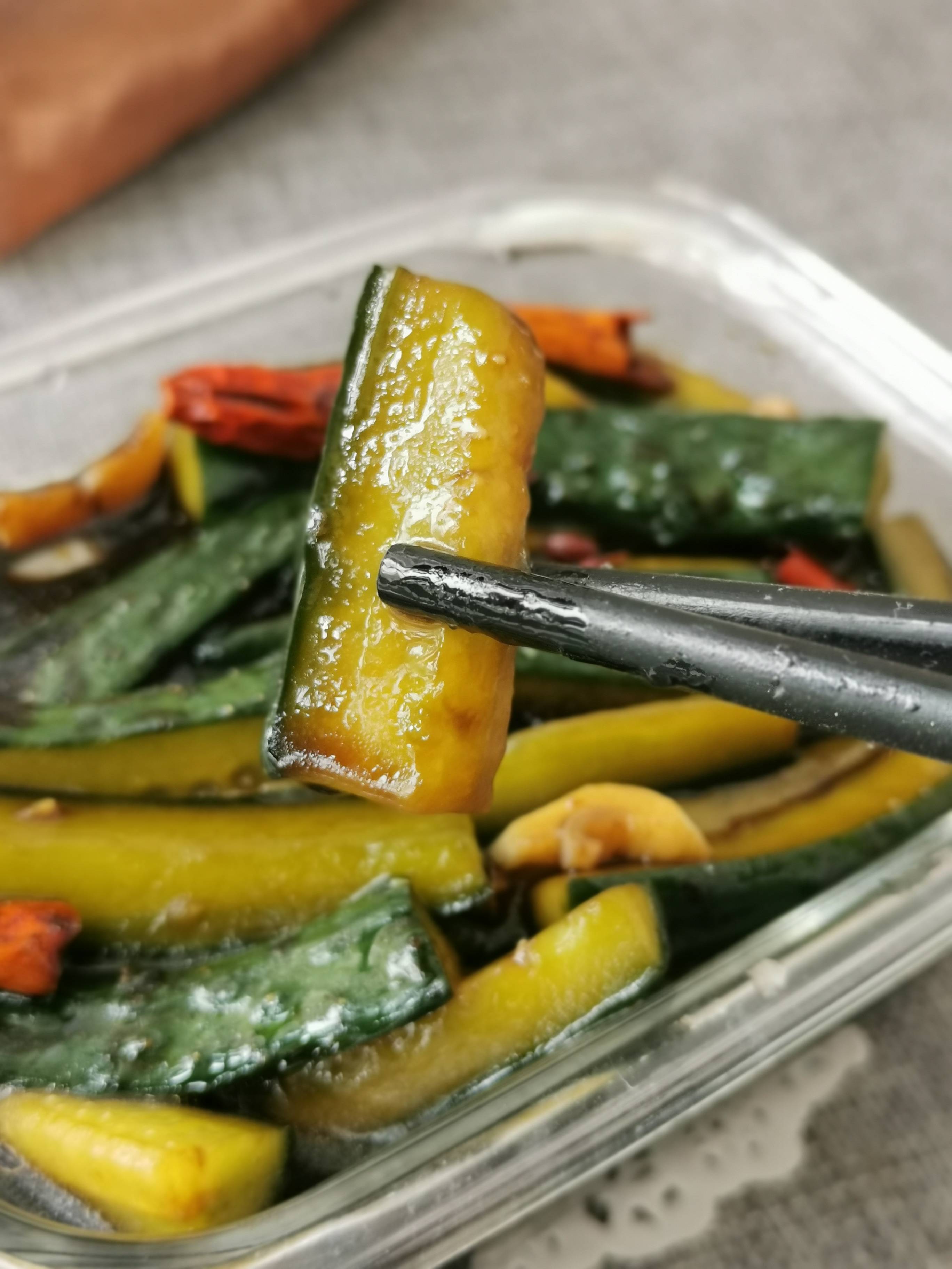 酸辣黃瓜條的做法-酸辣味腌菜譜