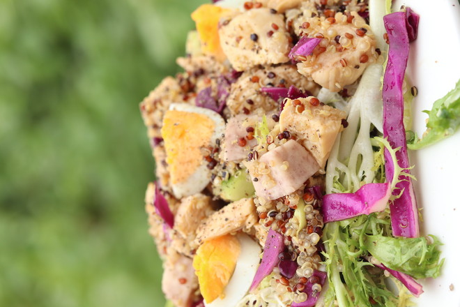 藜麥雞肉沙拉的做法-家常味拌菜譜-易網健康養生網 藜麥雞肉沙拉的做法-家常味拌菜譜