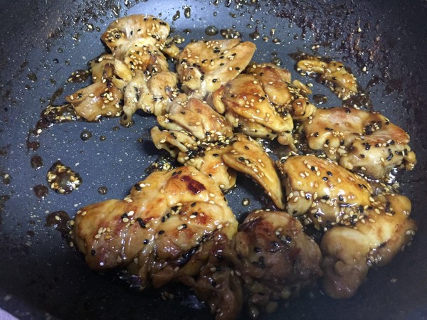 芝麻煎雞腿的做法-咸鮮味煎菜譜-易網(wǎng)健康養(yǎng)生網(wǎng) 芝麻煎雞腿的做法-咸鮮味煎菜譜