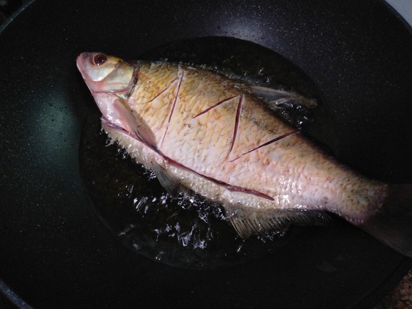 微波爐鳊魚的做法-咸鮮味微波菜譜