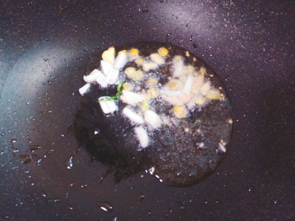 茄子炒韭菜的做法-家常味炒菜譜-易網(wǎng)健康養(yǎng)生網(wǎng) 茄子炒韭菜的做法-家常味炒菜譜