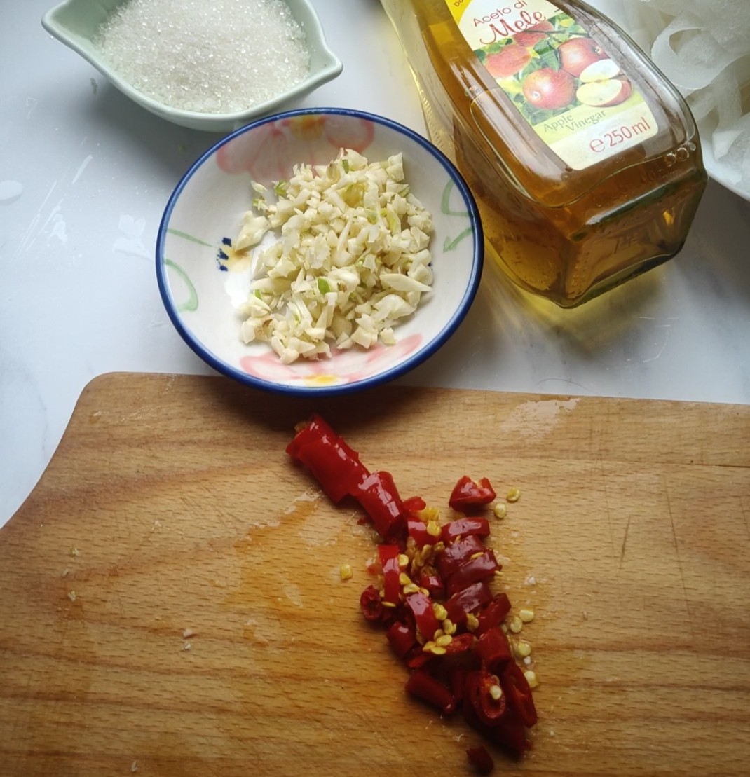 蘋果醋白玉蘿卜的做法-酸辣味拌菜譜-易網(wǎng)健康養(yǎng)生網(wǎng) 蘋果醋白玉蘿卜的做法-酸辣味拌菜譜