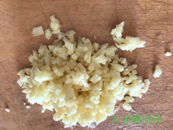 醬燜鮑魚的做法-醬香味燜菜譜-易網<a href=http://www.jsjjzhkt.cn/ target=_blank class=infotextkey>健康養生</a>網 醬燜鮑魚的做法-醬香味燜菜譜