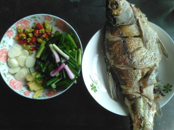 微波爐鳊魚的做法-咸鮮味微波菜譜