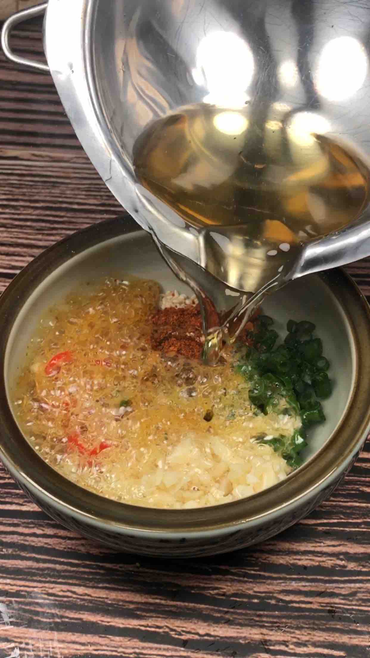 開(kāi)胃豆腐小菜的做法-香辣味拌菜譜-易網(wǎng)健康養(yǎng)生網(wǎng) 開(kāi)胃豆腐小菜的做法-香辣味拌菜譜