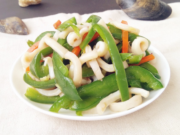 魷魚炒辣椒的做法-咸鮮味炒菜譜-易網(wǎng)健康養(yǎng)生網(wǎng) 魷魚炒辣椒的做法-咸鮮味炒菜譜