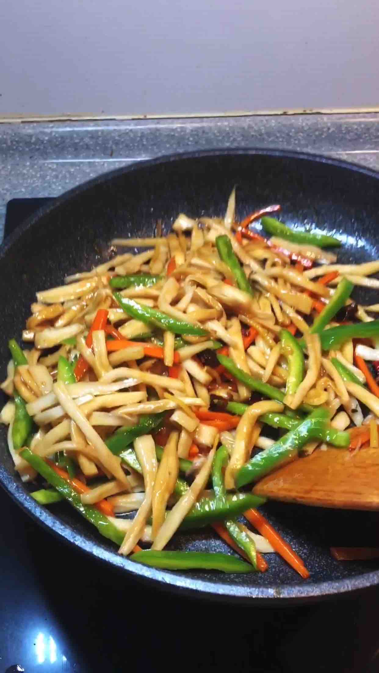 素炒杏鮑菇的做法-家常味炒菜譜-易網健康養生網 素炒杏鮑菇的做法-家常味炒菜譜