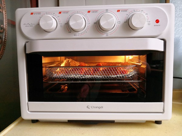 空炸雞腿的做法-香辣味炸菜譜-易網健康養生網 空炸雞腿的做法-香辣味炸菜譜