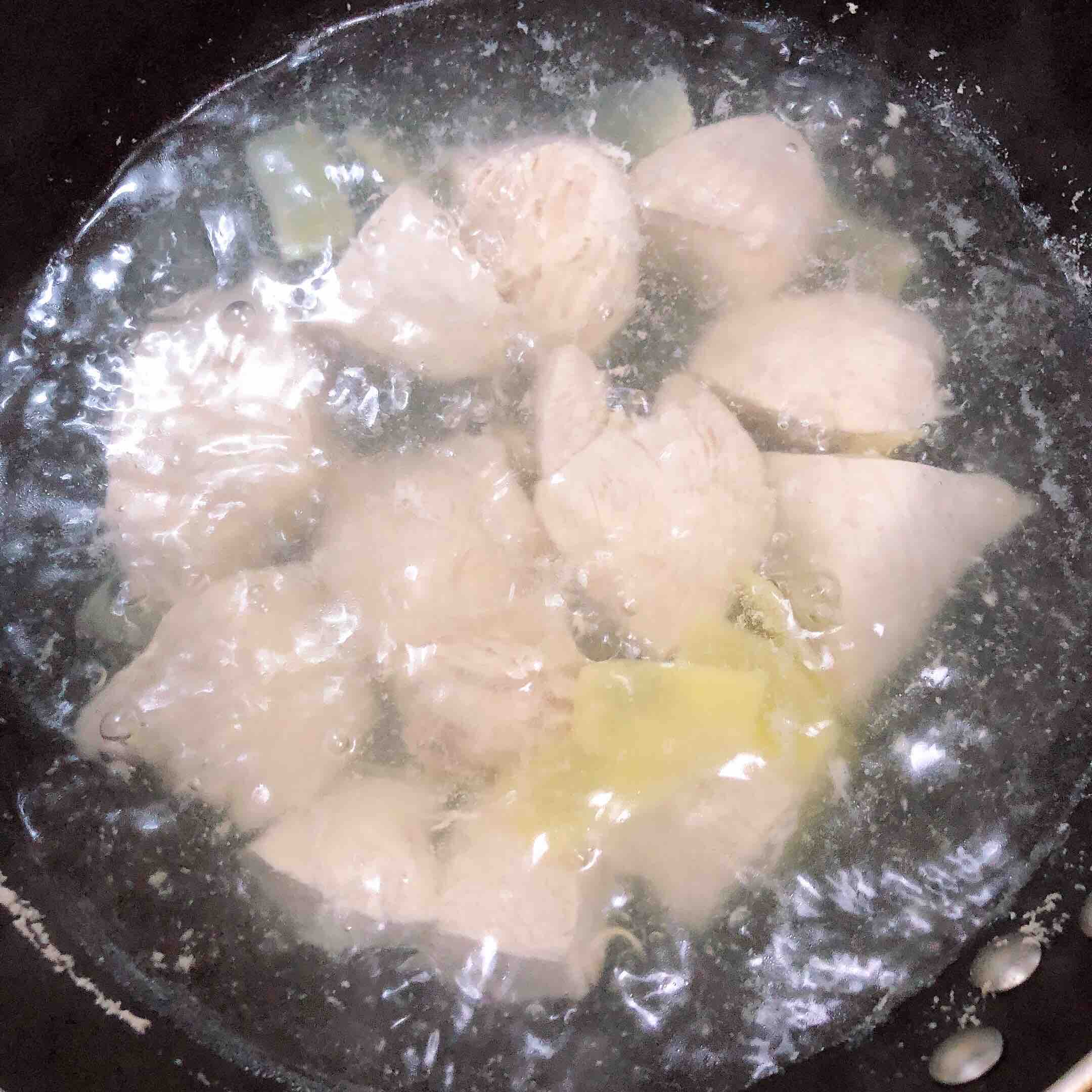 涼拌手撕雞胸肉的做法-酸甜味拌菜譜-易網(wǎng)健康養(yǎng)生網(wǎng) 涼拌手撕雞胸肉的做法-酸甜味拌菜譜