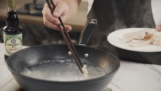 黃瓜肉卷【孔老師教做菜】的做法-家常味拌菜譜-易網健康養生網 黃瓜肉卷【孔老師教做菜】的做法-家常味拌菜譜