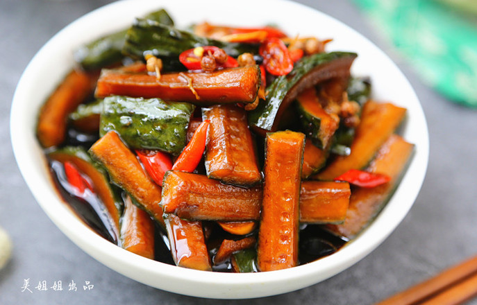 醬黃瓜----夏日開胃必備的做法-酸辣味拌菜譜-易網健康養生網 醬黃瓜----夏日開胃必備的做法-酸辣味拌菜譜