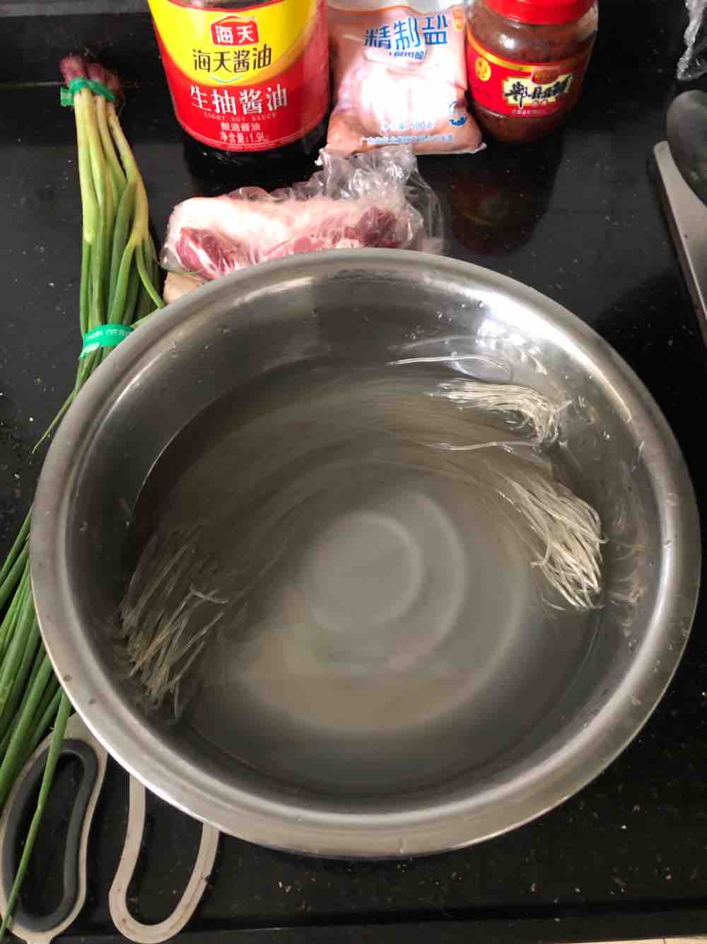 超下飯的螞蟻上樹(紅薯粉條版)的做法-家常味炒菜譜-易網(wǎng)健康養(yǎng)生網(wǎng) 超下飯的螞蟻上樹(紅薯粉條版)的做法-家常味炒菜譜