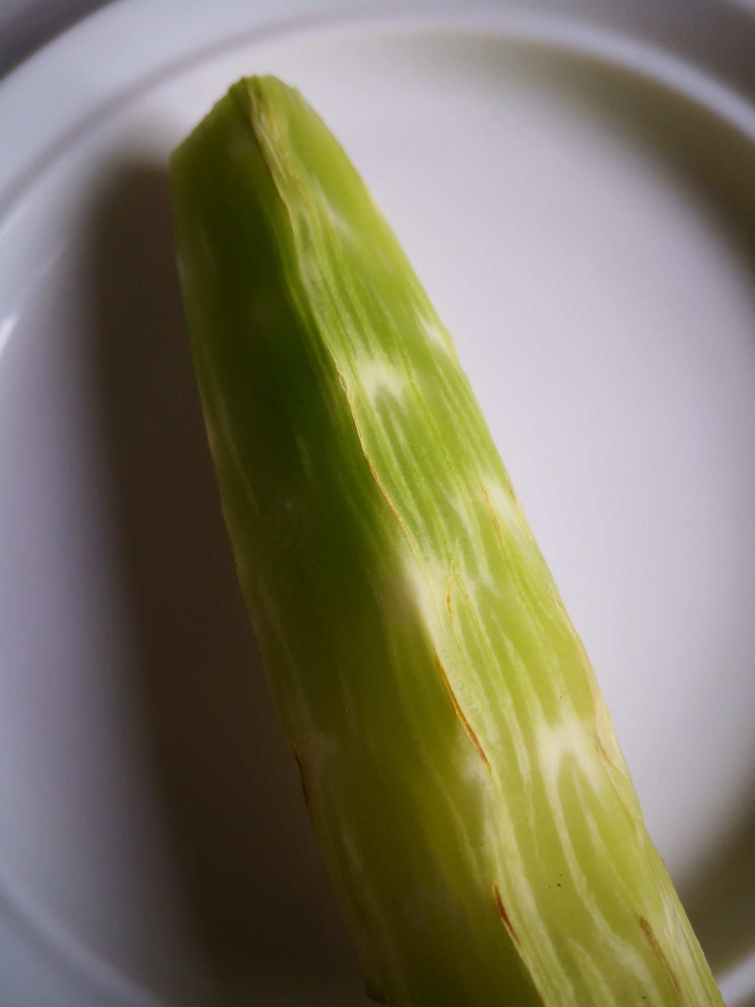 雞丁炒青筍豌豆的做法-家常味炒菜譜-易網健康養生網 雞丁炒青筍豌豆的做法-家常味炒菜譜