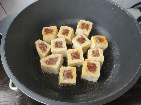 豆腐釀肉的做法-家常味煎菜譜