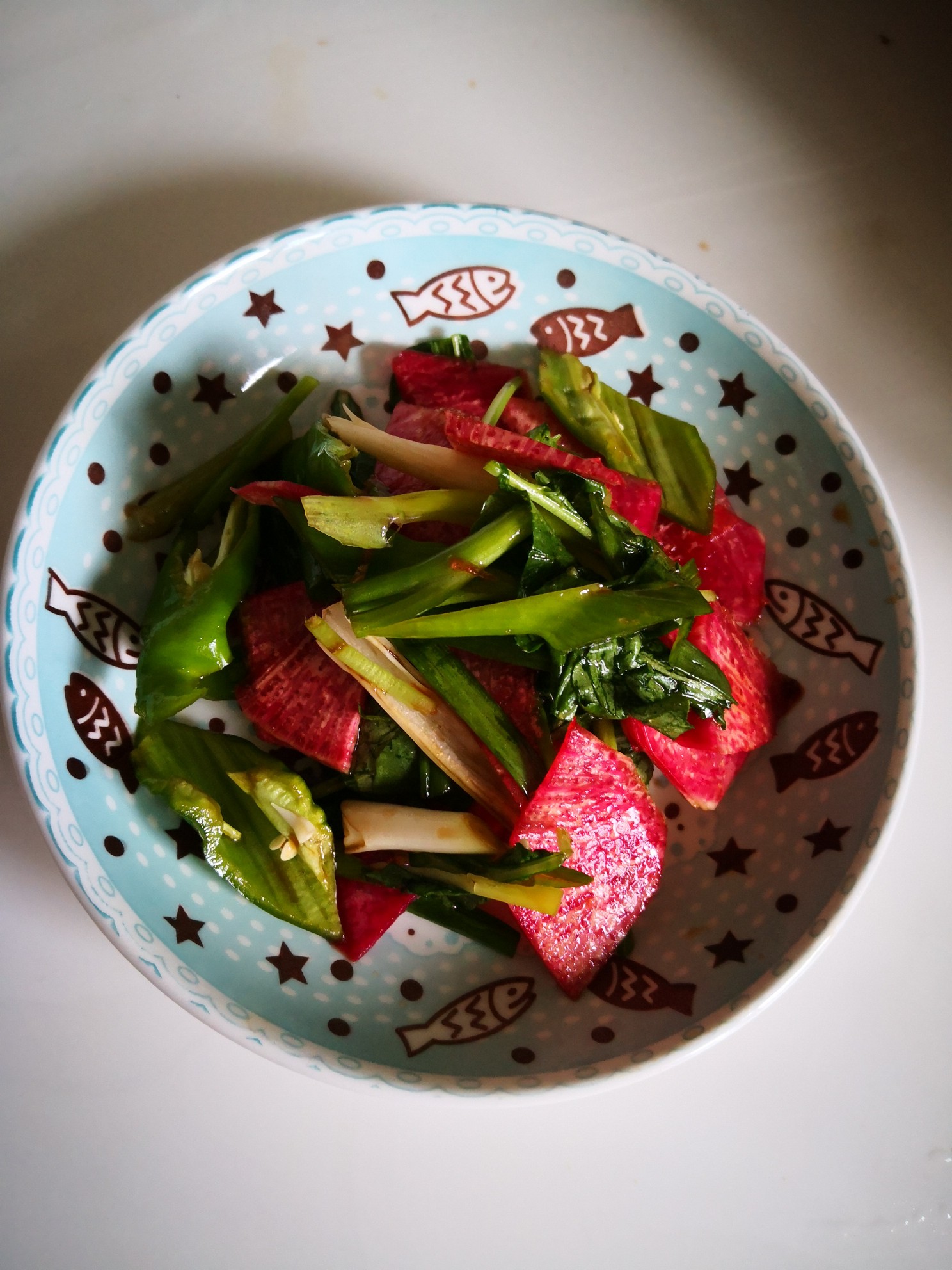 小蔥拌心里美的做法-酸甜味拌菜譜-易網(wǎng)健康養(yǎng)生網(wǎng) 小蔥拌心里美的做法-酸甜味拌菜譜