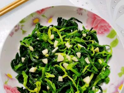 涼拌芹菜葉的做法-咸鮮味拌菜譜