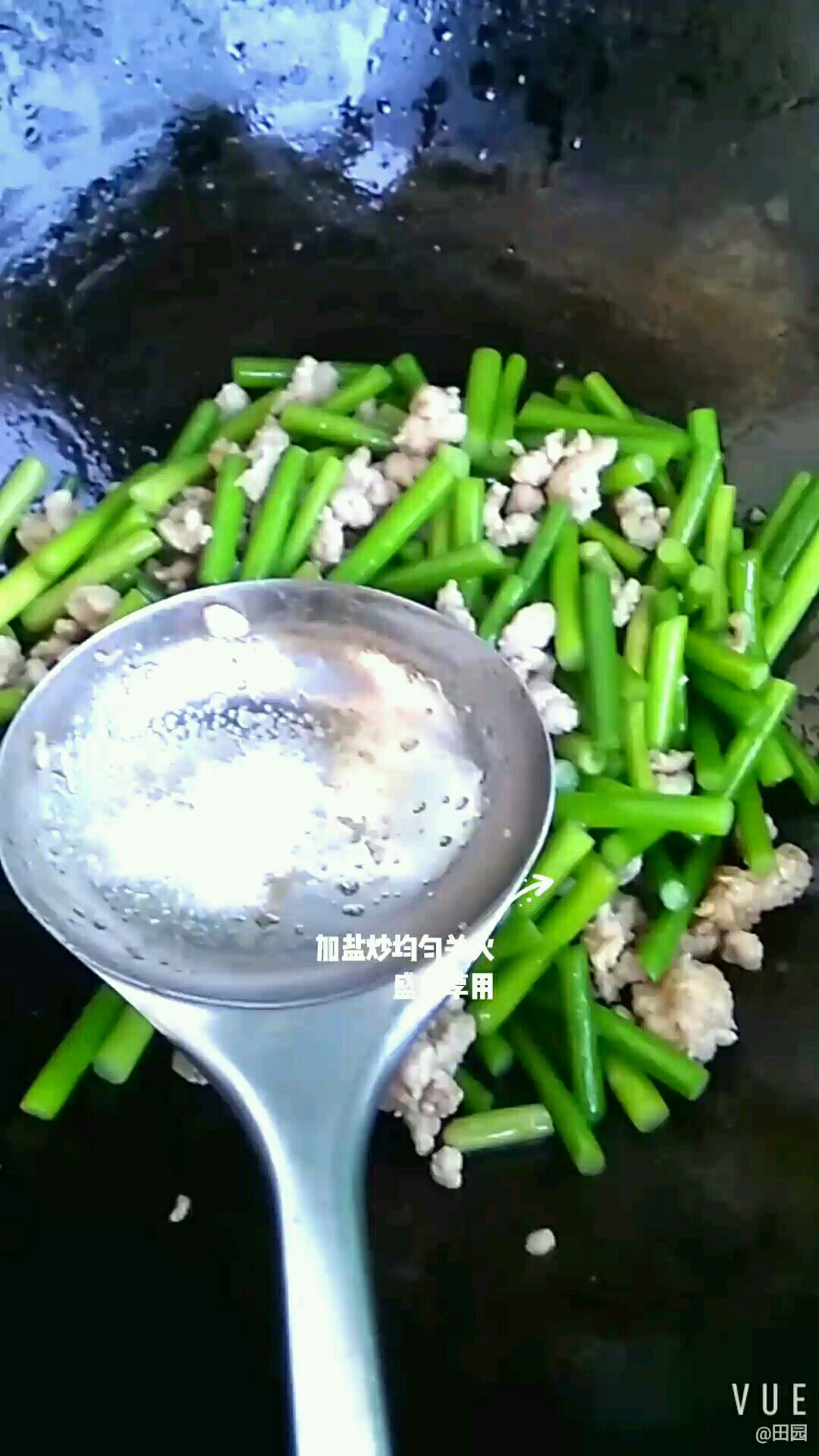 豬肉餡炒蒜薹的做法-咸鮮味炒菜譜-易網健康養生網 豬肉餡炒蒜薹的做法-咸鮮味炒菜譜