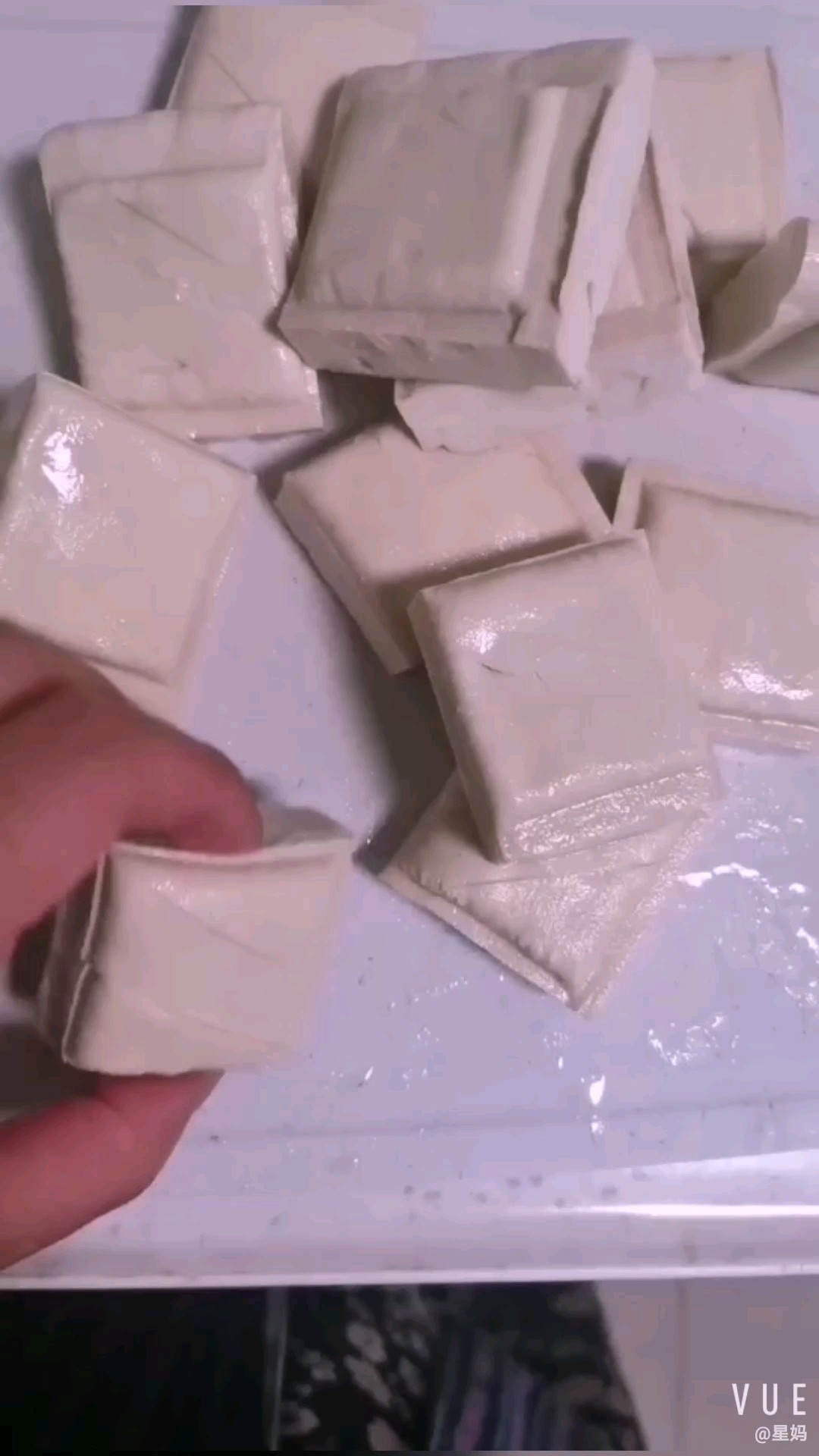 高湯豆干的做法-家常味煮菜譜