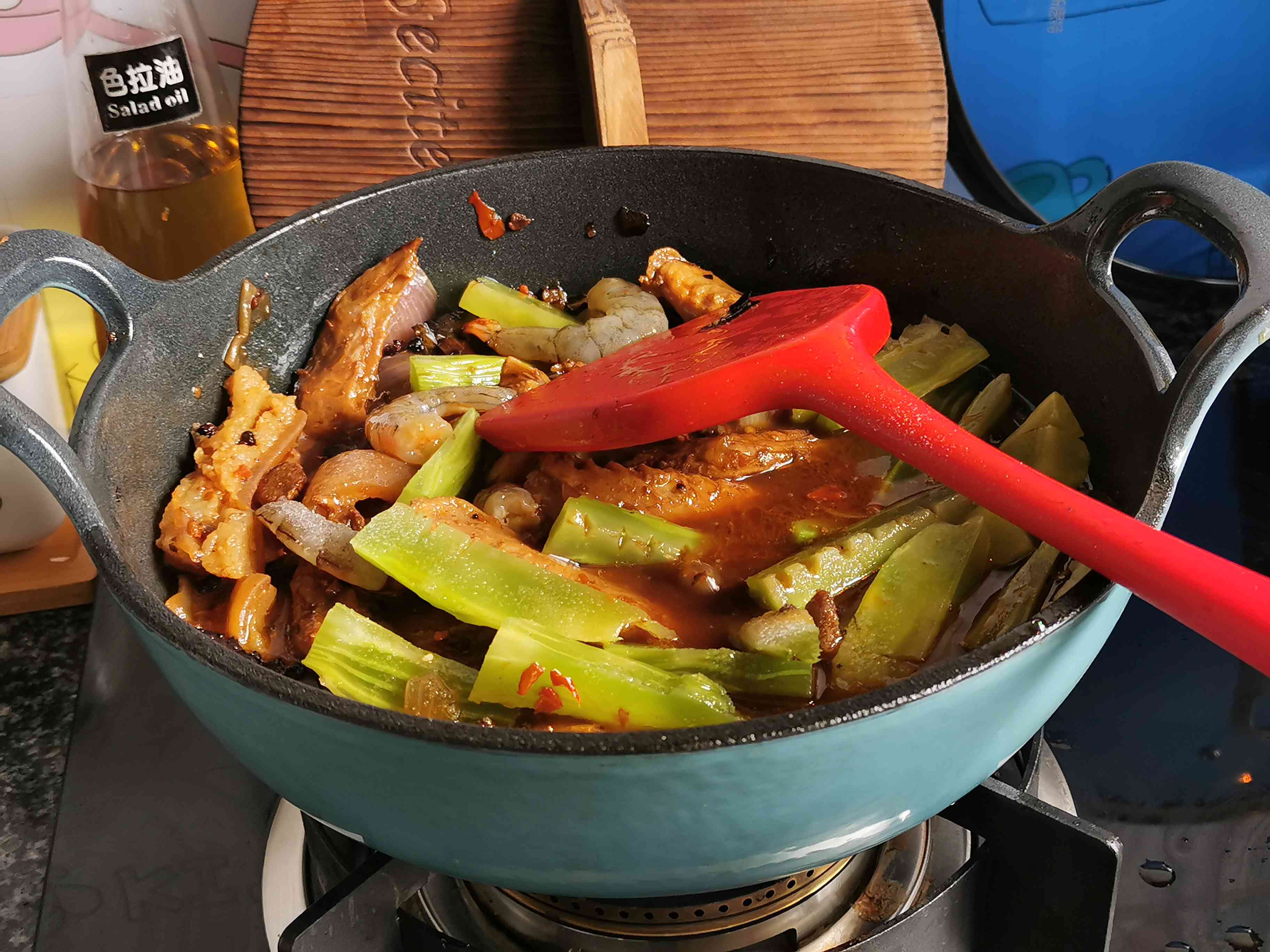 麻辣香鍋的做法-香辣味炒菜譜-易網(wǎng)健康養(yǎng)生網(wǎng) 麻辣香鍋的做法-香辣味炒菜譜