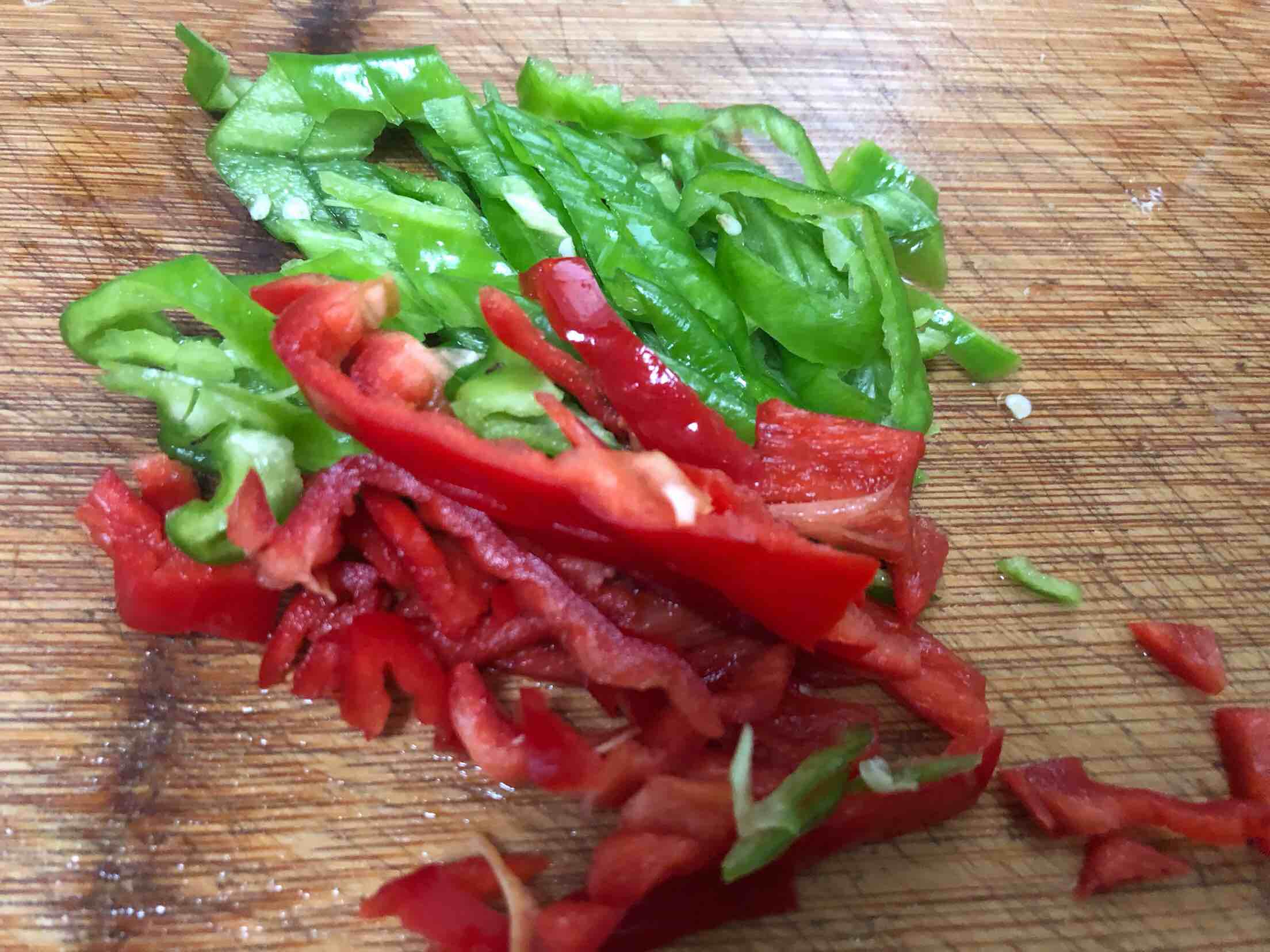 雙椒鵝蛋的做法-家常味炒菜譜-易網健康養生網 雙椒鵝蛋的做法-家常味炒菜譜