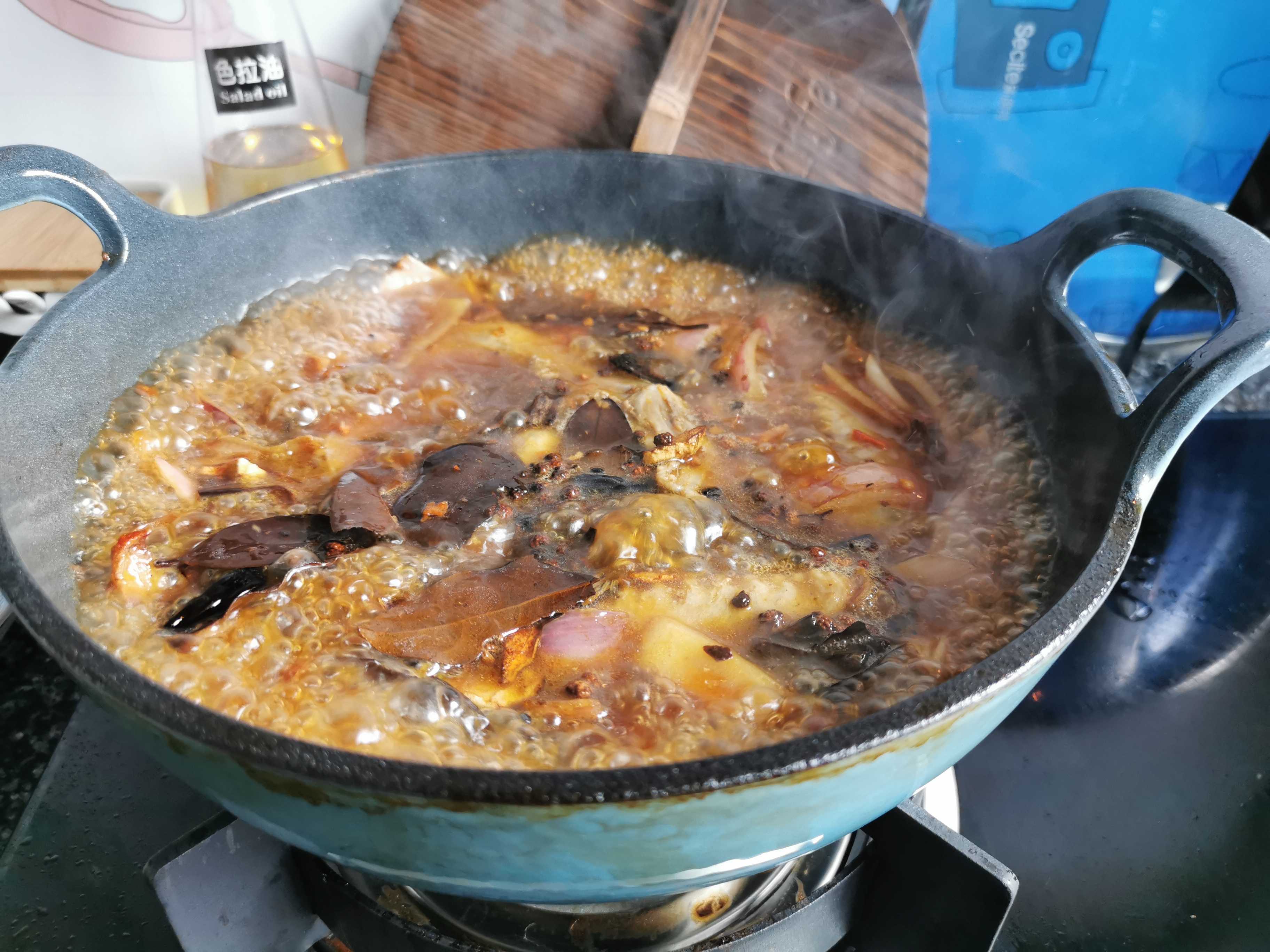 麻辣香鍋的做法-香辣味炒菜譜-易網(wǎng)健康養(yǎng)生網(wǎng) 麻辣香鍋的做法-香辣味炒菜譜