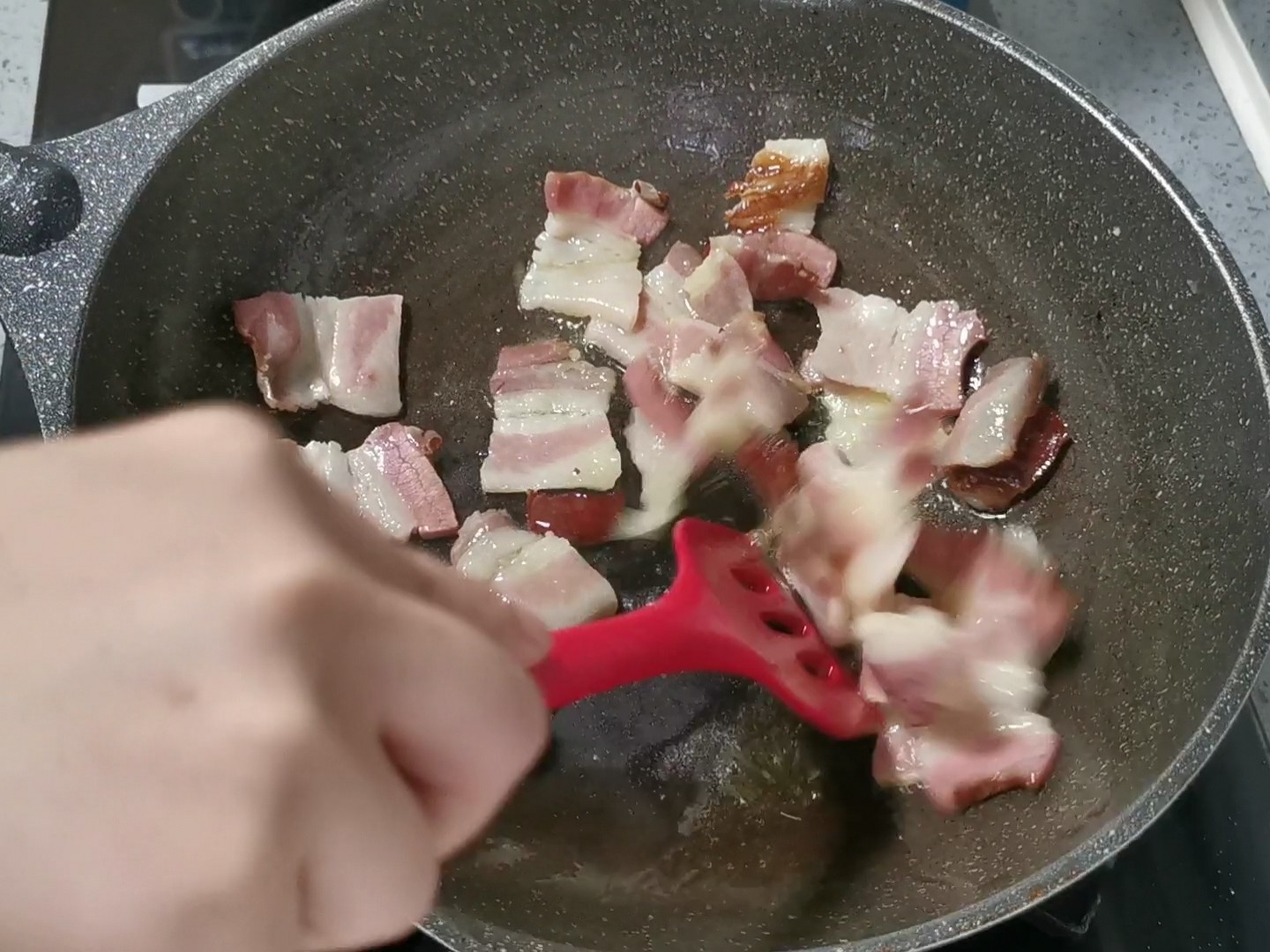 扁豆角炒臘肉的做法-咸鮮味炒菜譜-易網健康養生網 扁豆角炒臘肉的做法-咸鮮味炒菜譜