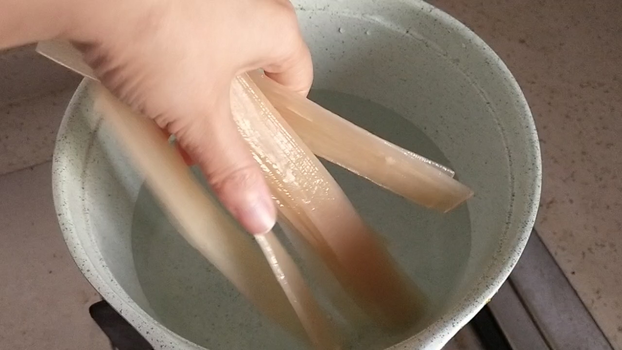 清爽涼拌火鍋粉的做法-家常味拌菜譜-易網健康養生網 清爽涼拌火鍋粉的做法-家常味拌菜譜