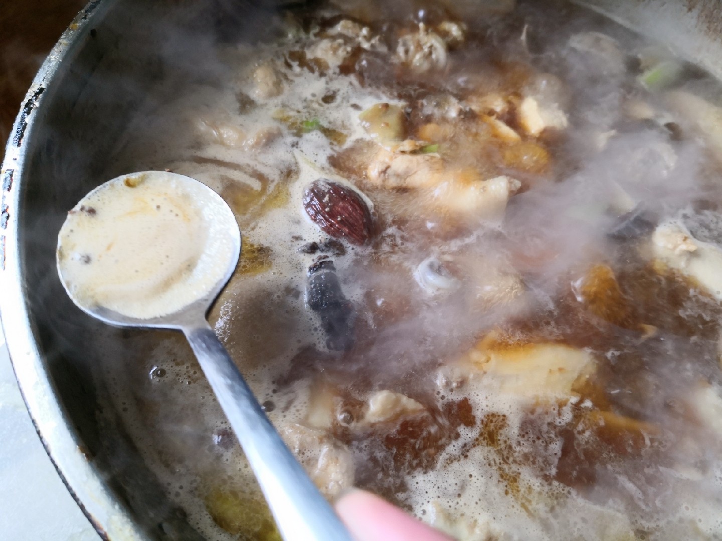 醬香雞塊的做法-醬香味燉菜譜-易網(wǎng)健康養(yǎng)生網(wǎng) 醬香雞塊的做法-醬香味燉菜譜