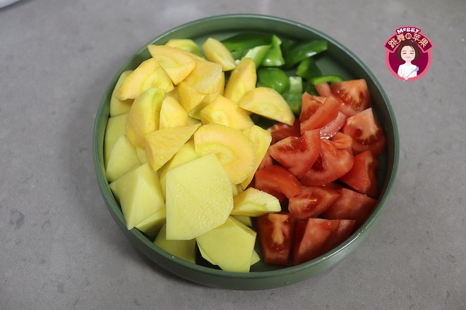 大盤雞的做法-家常味炒菜譜-易網健康養生網 大盤雞的做法-家常味炒菜譜