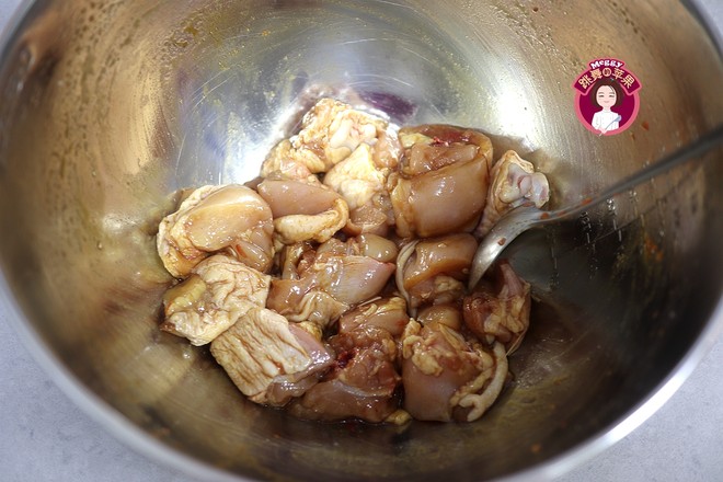 大盤雞的做法-家常味炒菜譜-易網健康養生網 大盤雞的做法-家常味炒菜譜