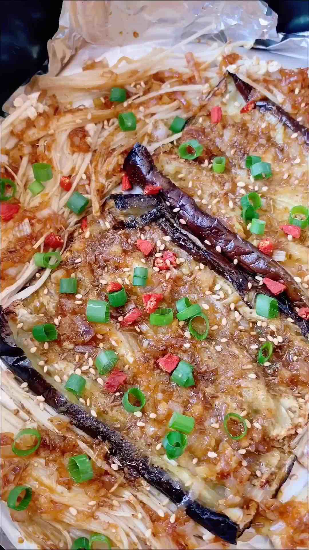 秒殺燒烤攤的蒜蓉孜然烤茄子的做法-香辣味烤菜譜-易網健康養生網 秒殺燒烤攤的蒜蓉孜然烤茄子的做法-香辣味烤菜譜