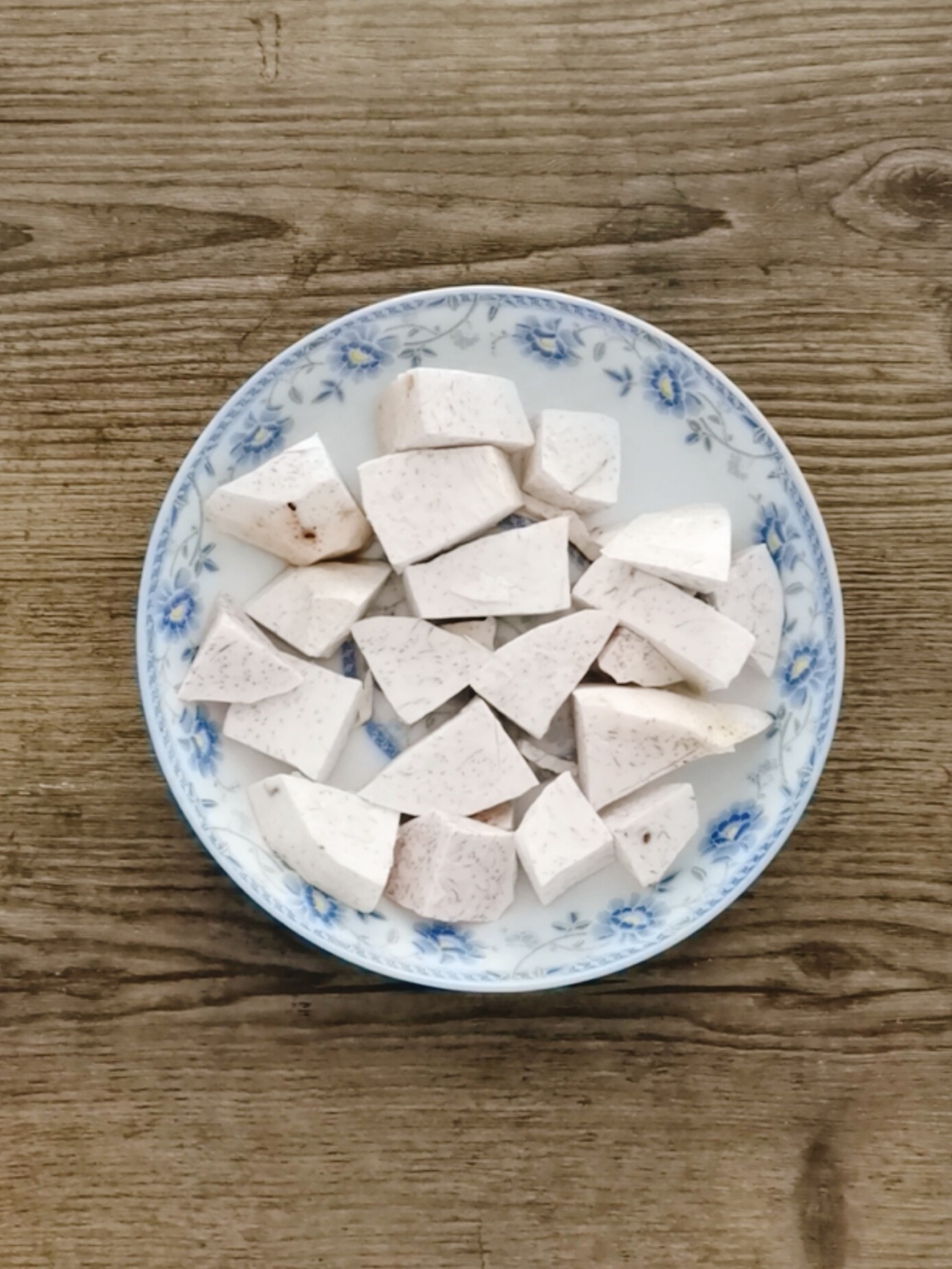 芋頭蒸雞的做法-咸鮮味蒸菜譜