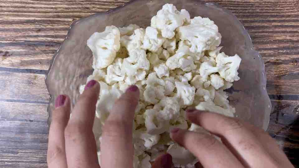 干鍋花菜，這樣做既簡單又好吃，一分鐘就能學會它的做法-家常味炒菜譜