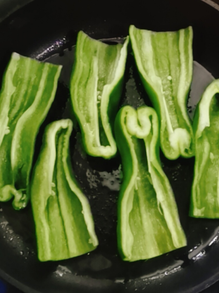 蝦皮虎皮青椒的做法-咸鮮味煎菜譜-易網(wǎng)健康養(yǎng)生網(wǎng) 蝦皮虎皮青椒的做法-咸鮮味煎菜譜