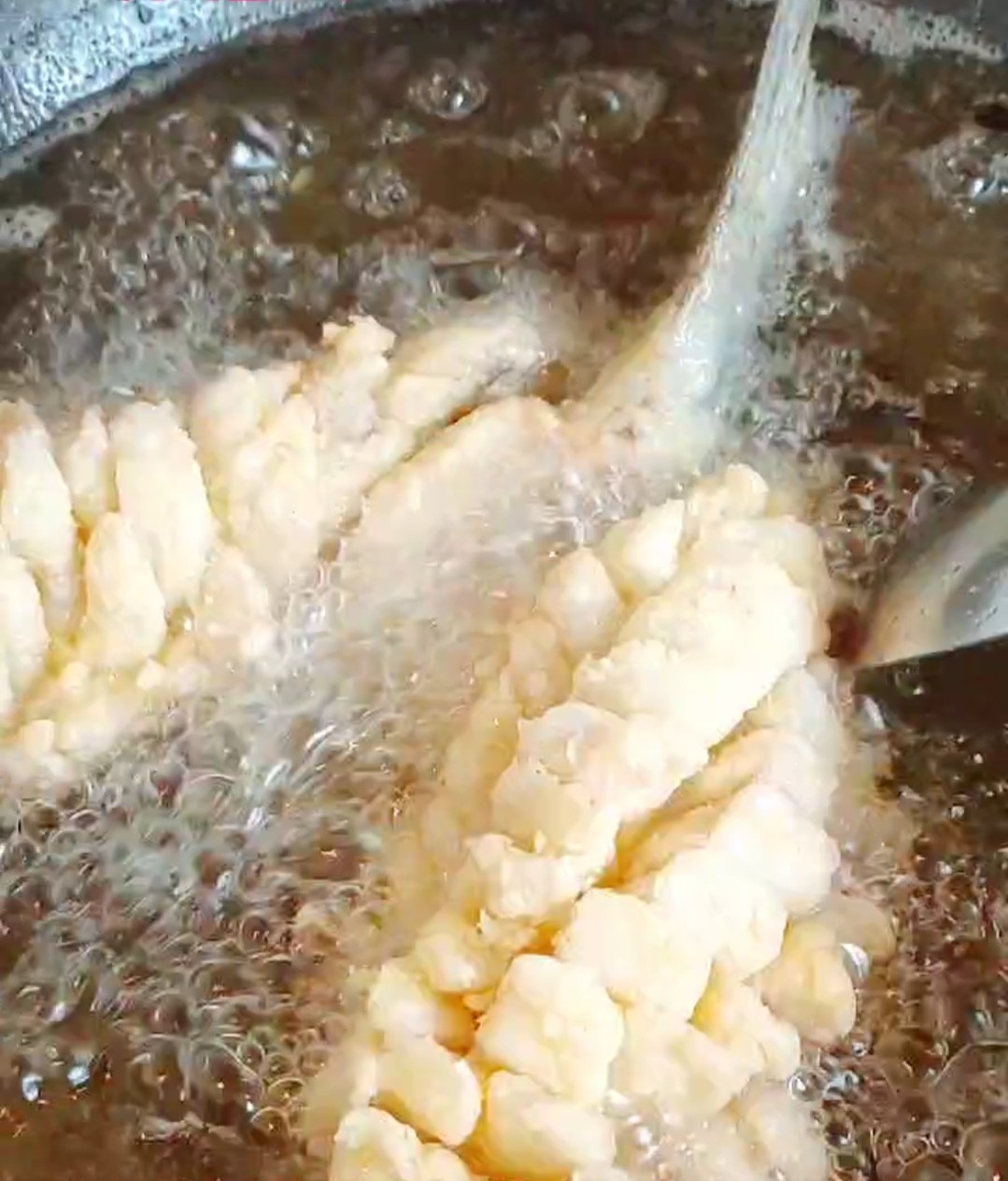 松鼠鱖魚的做法-酸甜味炸菜譜