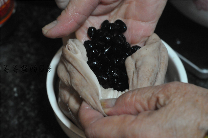 黑豆燉豬肚的做法-家常味燒菜譜-易網健康養生網 黑豆燉豬肚的做法-家常味燒菜譜