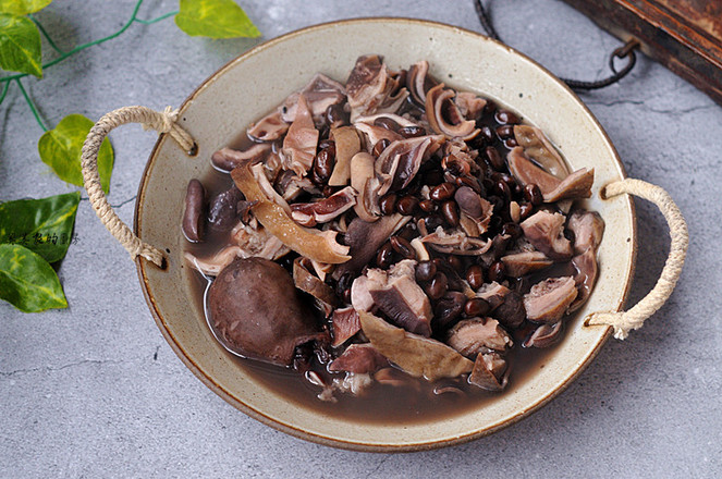 黑豆燉豬肚的做法-家常味燒菜譜-易網健康養生網 黑豆燉豬肚的做法-家常味燒菜譜
