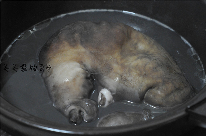 黑豆燉豬肚的做法-家常味燒菜譜-易網健康養生網 黑豆燉豬肚的做法-家常味燒菜譜