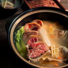 火腿筍干老鴨煲的做法-家常味燉菜譜