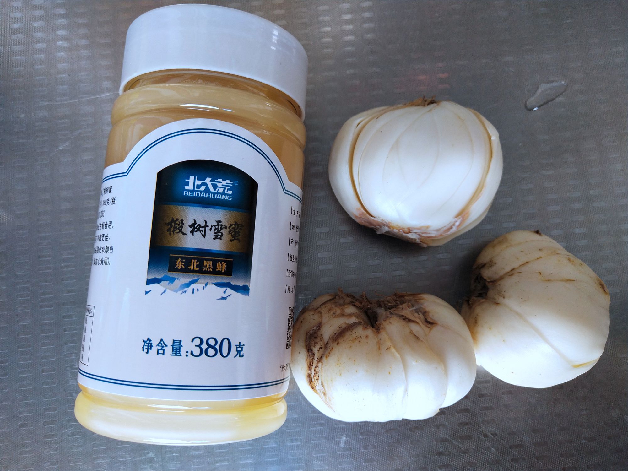 蜜汁鮮百合的做法-甜味拌菜譜-易網(wǎng)<a href=http://www.jsjjzhkt.cn/ target=_blank class=infotextkey>健康養(yǎng)生</a>網(wǎng) 蜜汁鮮百合的做法-甜味拌菜譜