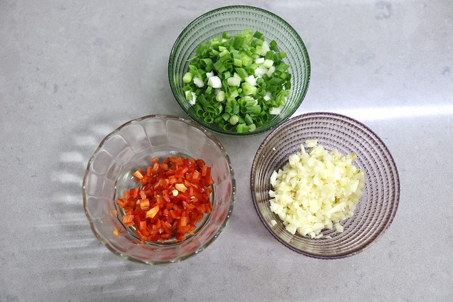 涼拌蟶子金針菇的做法-咸鮮味拌菜譜-易網健康養生網 涼拌蟶子金針菇的做法-咸鮮味拌菜譜