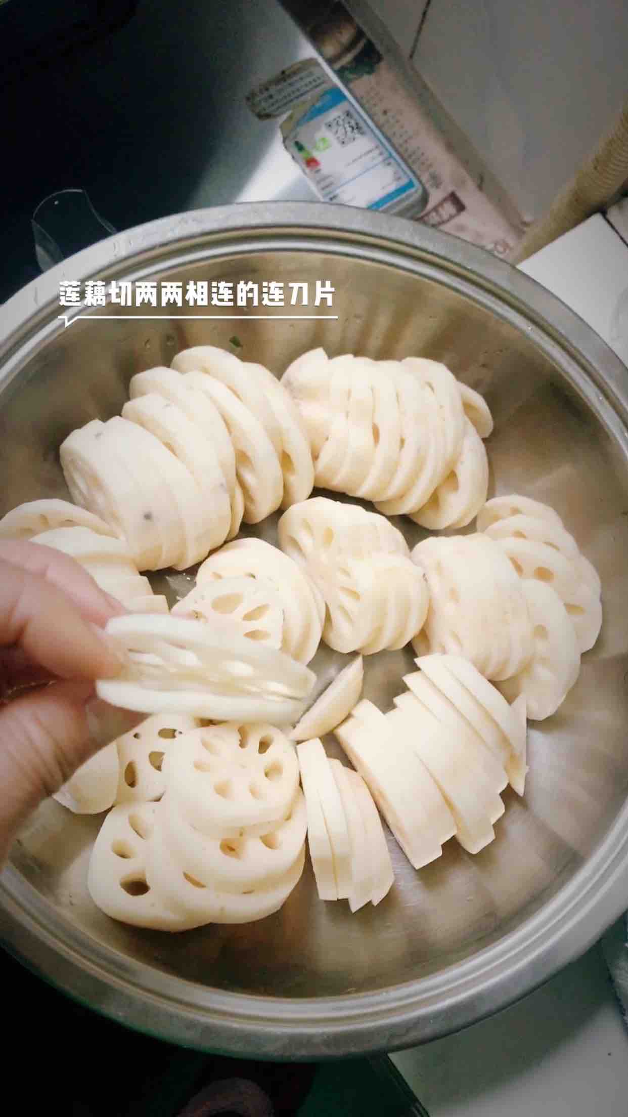 酥炸鮮肉藕盒的做法-家常味炸菜譜