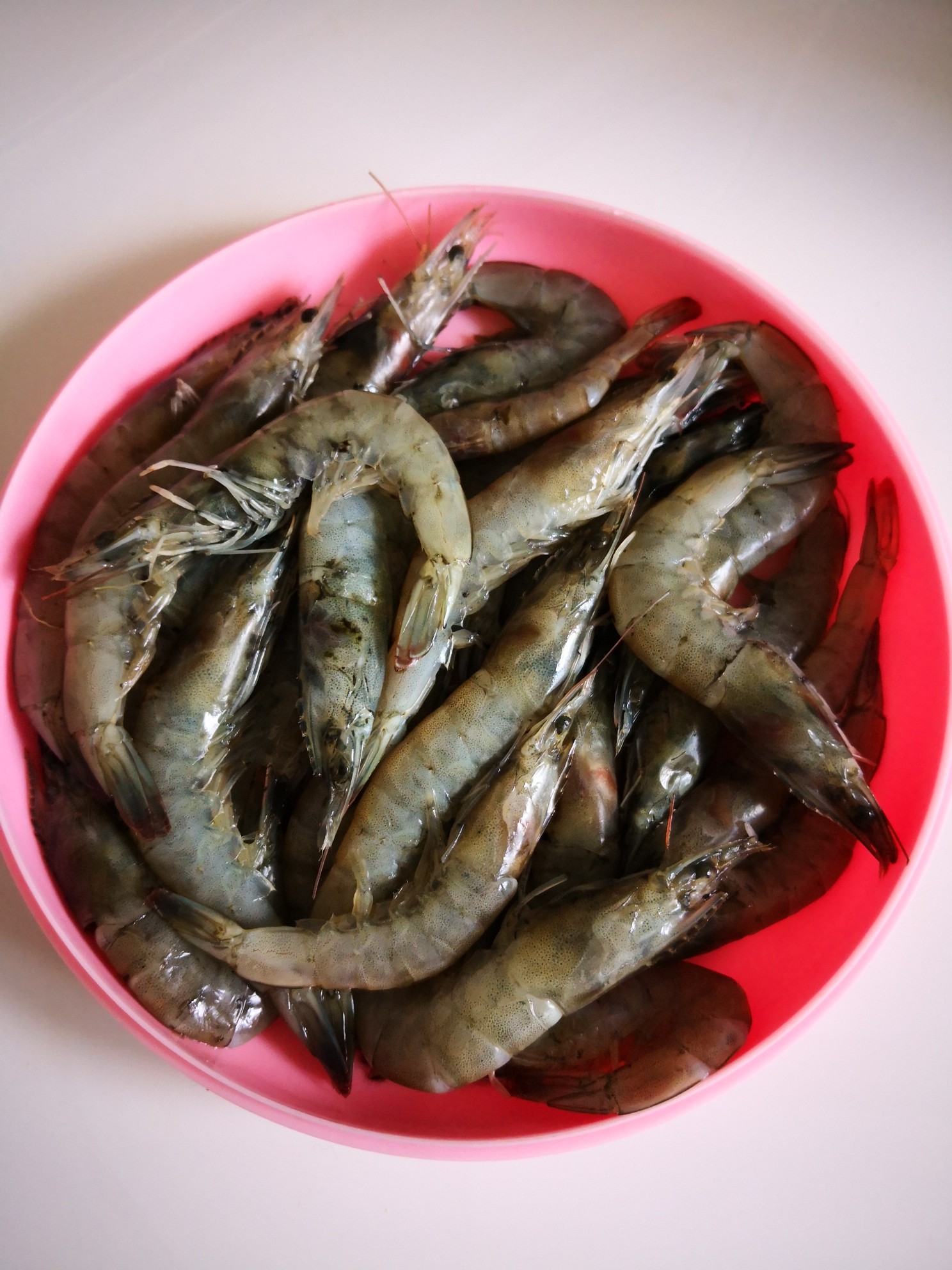 烤大蝦的做法-糊辣味烤菜譜-易網<a href=http://www.jsjjzhkt.cn/ target=_blank class=infotextkey>健康養生</a>網 烤大蝦的做法-糊辣味烤菜譜